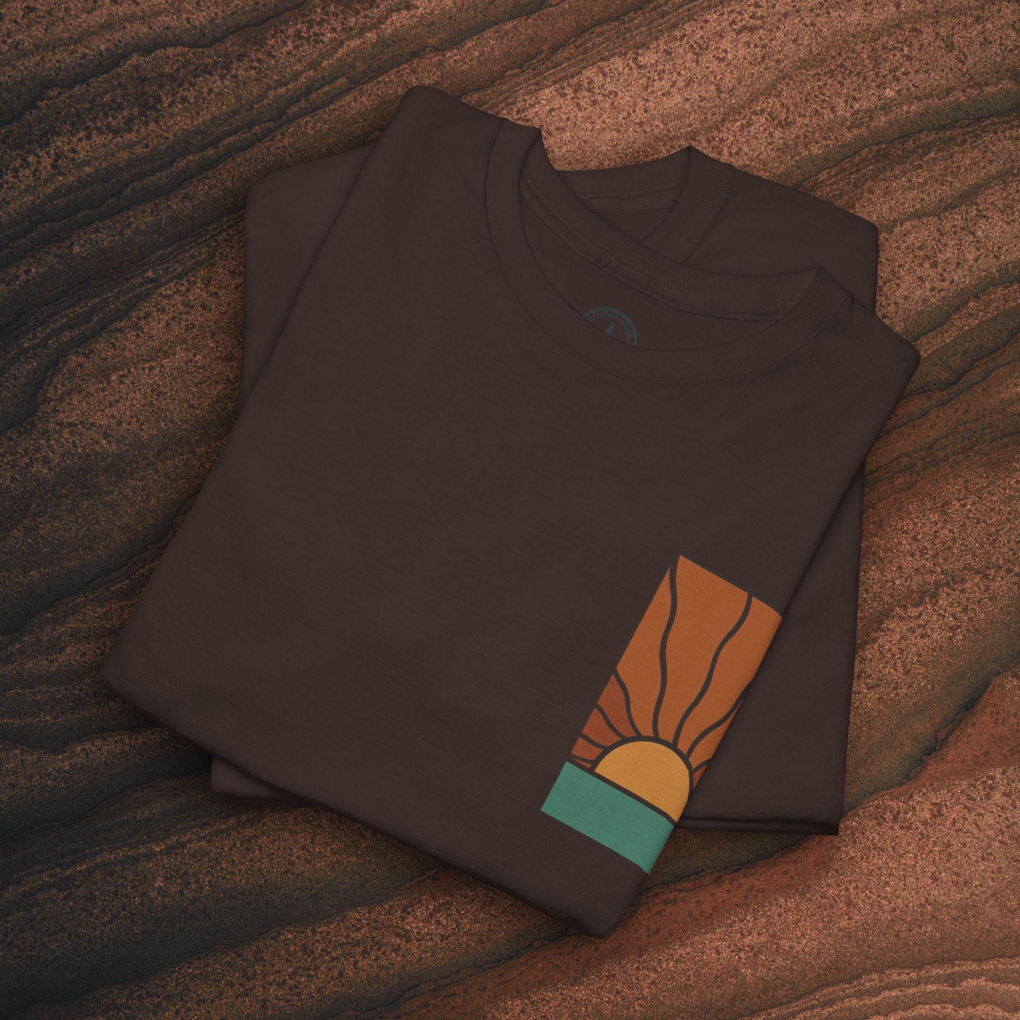 Sunrise Graphic Tee — Retro Minimal Sunset T-Shirt