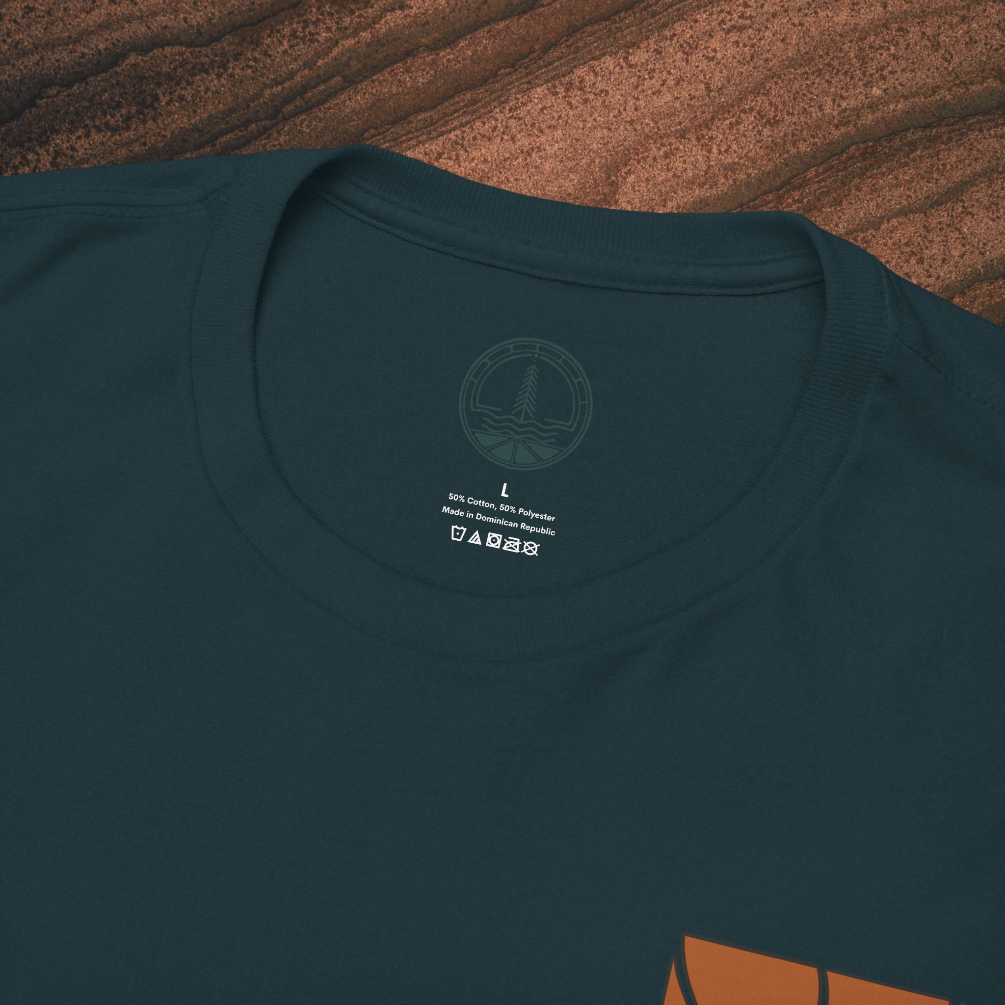 Sunrise Graphic Tee — Retro Minimal Sunset T-Shirt