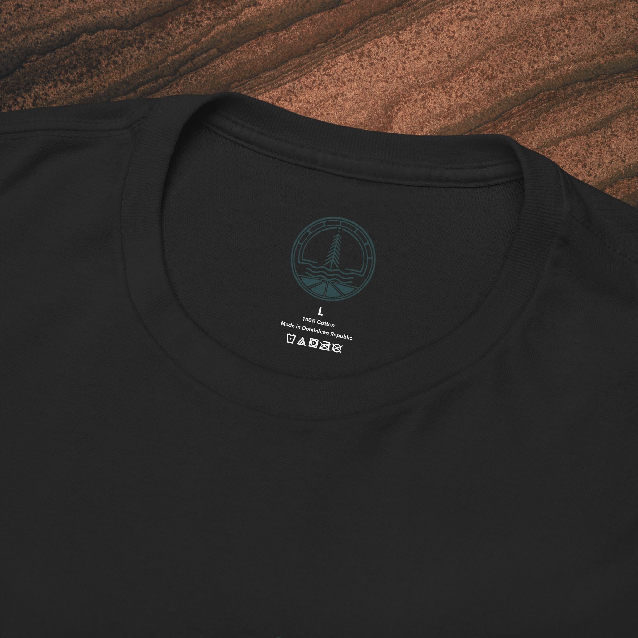 Sardine Trio Graphic Tee – Minimal Fish